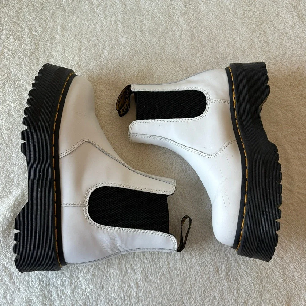 Dr Martens 2976 Quad Platform Chelsea Boots White Leather Size US 7 EU 39